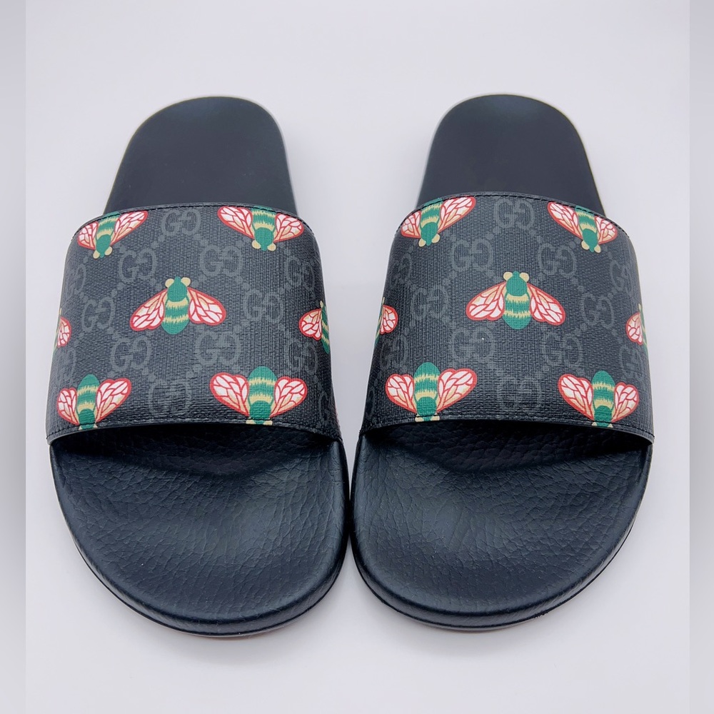 ***SOLD***NEW Gucci Men’s GG Supreme Bee Slides Slippers Size 10 (US 10.5)